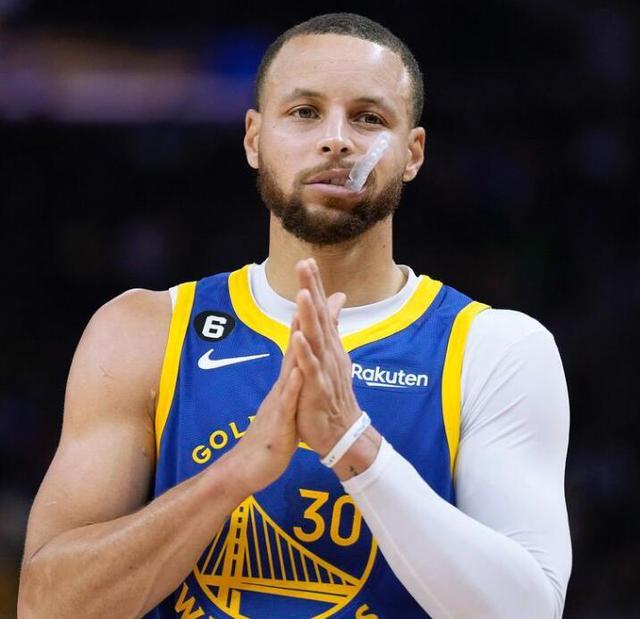 合锋利滑球 合锋利滑球